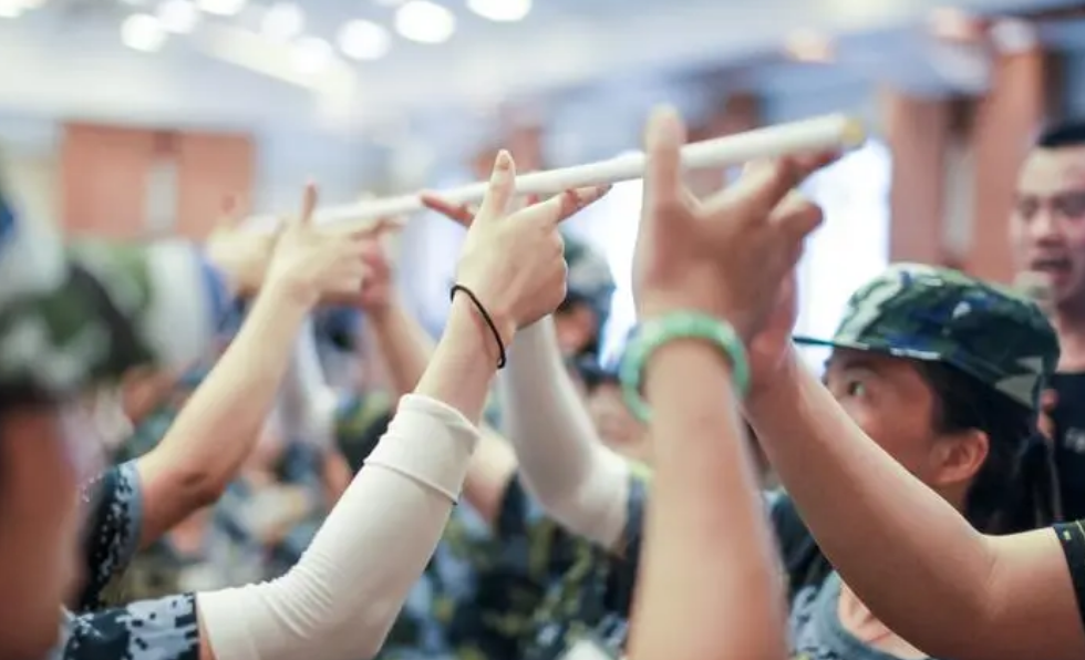 廣州拓展項目-齊眉棍