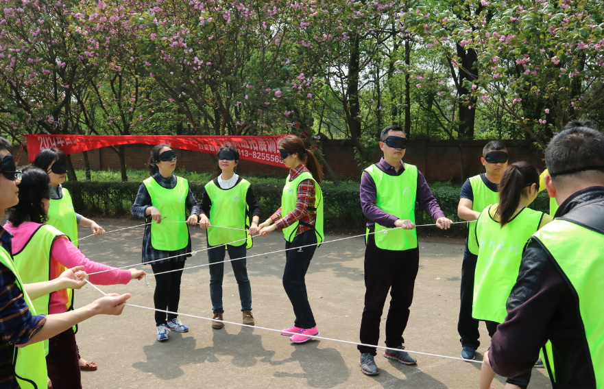 廣州拓展項目-盲人方陣