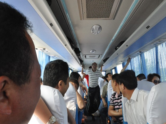 廣州團建游戲-車(chē)上破冰