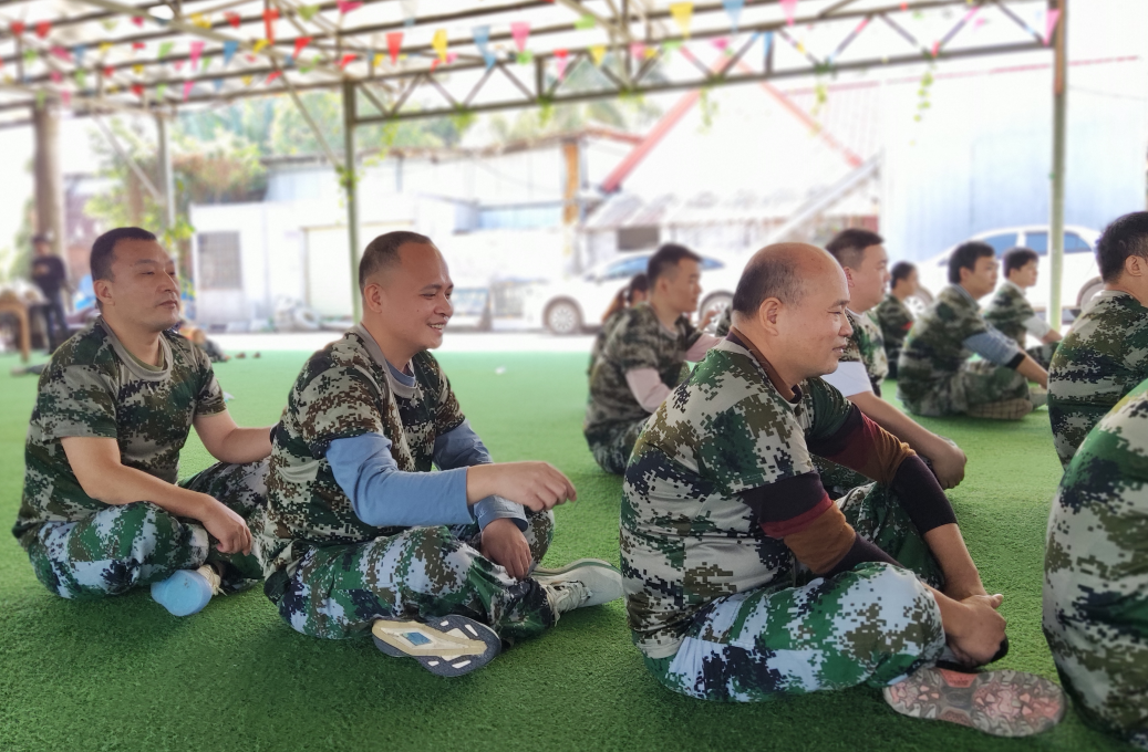 廣州拓展游戲-傳閑話(huà)