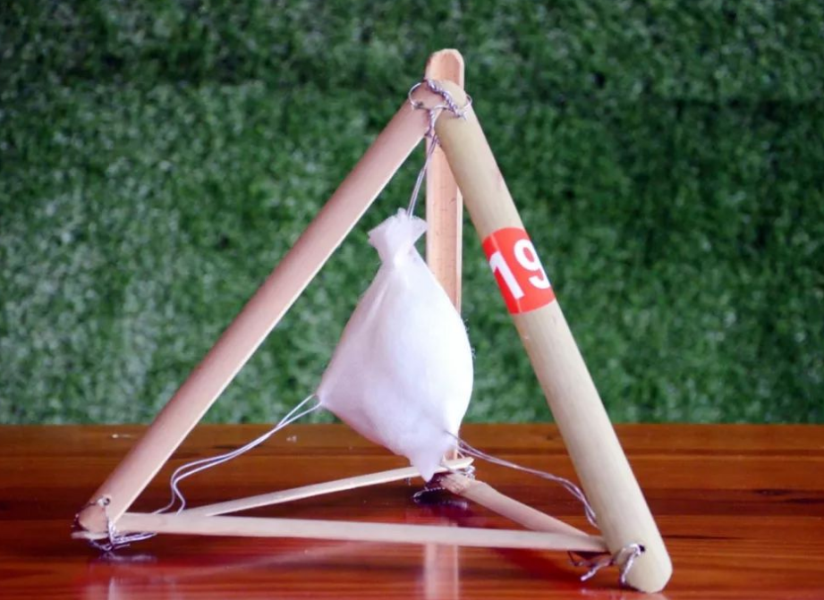 廣州團建游戲-高空飛蛋