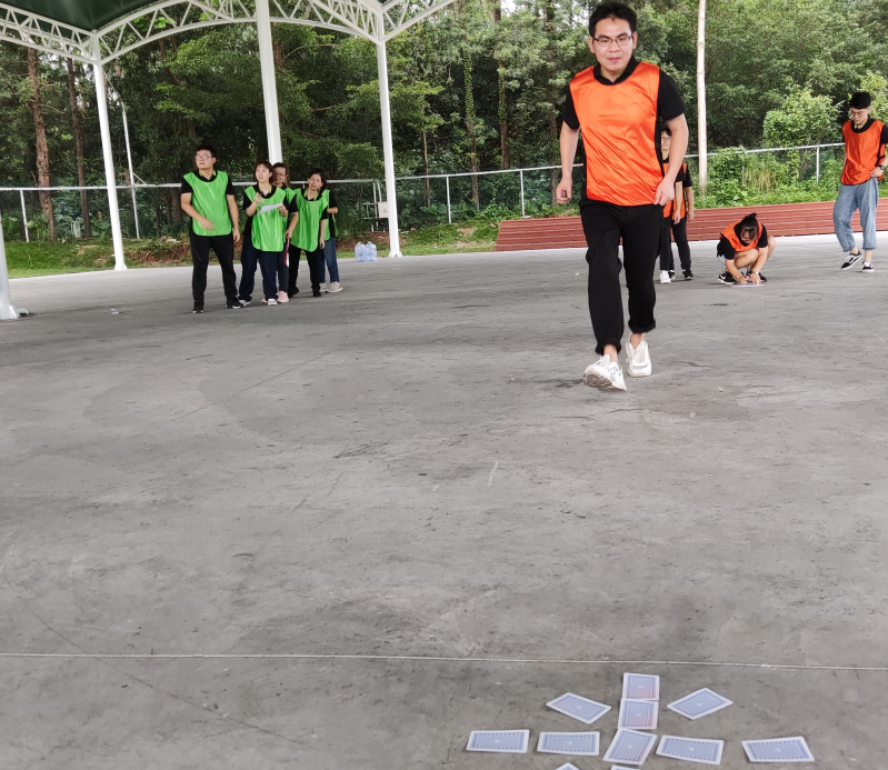 廣州團建游戲-撲克大戰