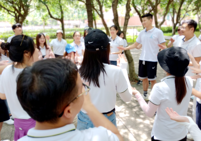 廣州拓展游戲-訓練幽默樂(lè )觀(guān)的游戲