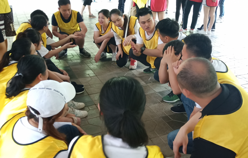 廣州團建游戲-團隊21點(diǎn)